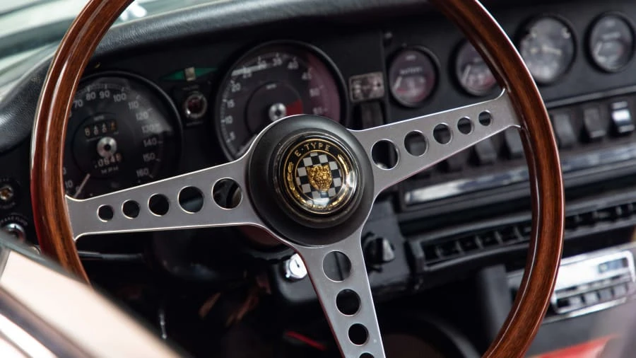 1969 Jaguar E-Type Series 2 2+2 - Image 9 of 12