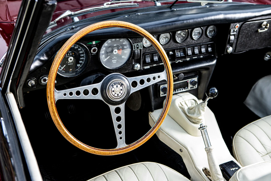 1969 Jaguar E-Type Series 2 - Image 9 of 31