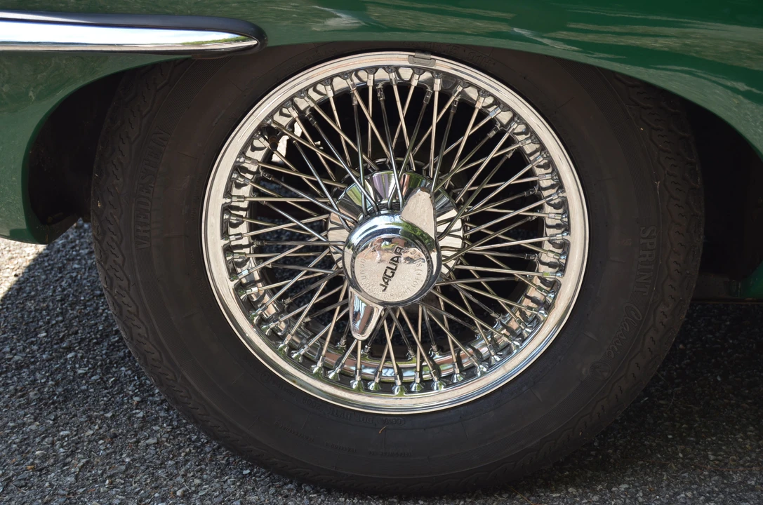 1969 Jaguar E-Type Series 2 - Image 4 of 14