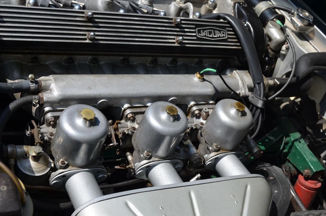 1969 Jaguar E-Type Series 2 - Image 12 of 14