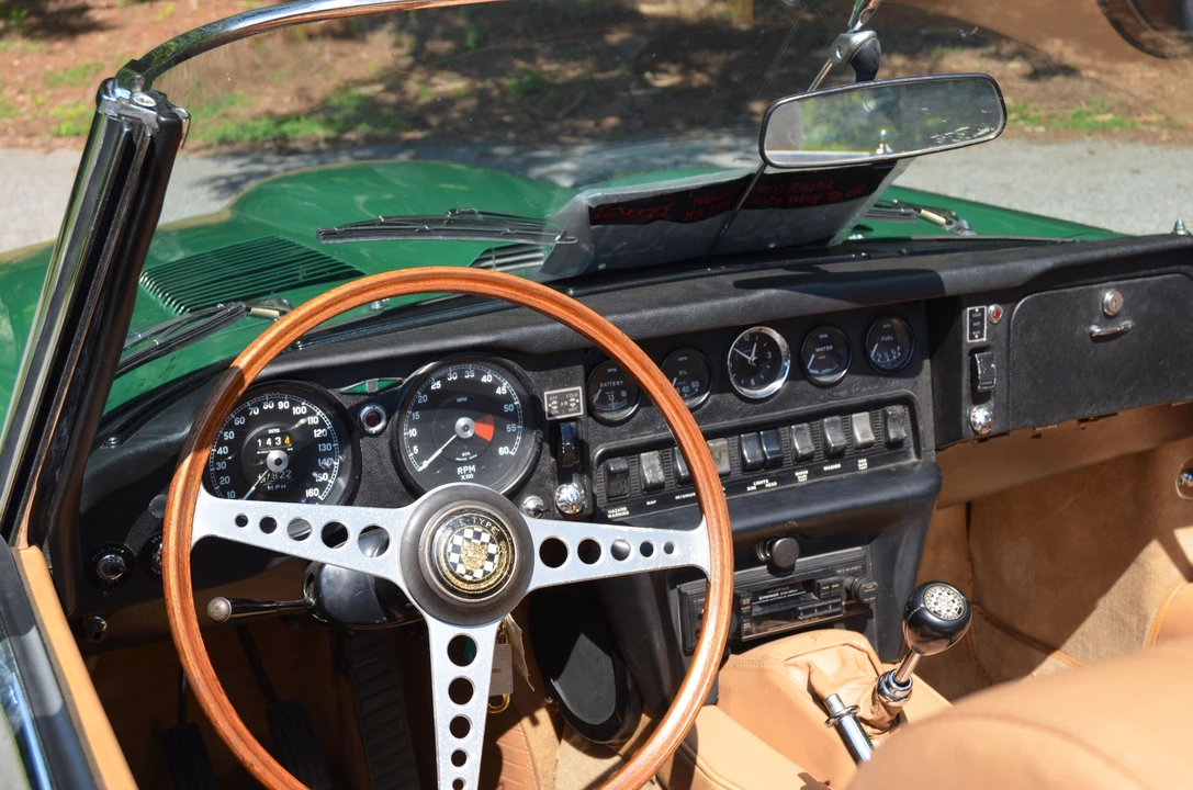 1969 Jaguar E-Type Series 2 - Image 6 of 14