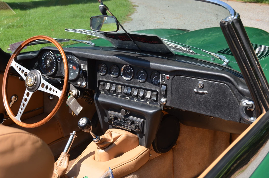 1969 Jaguar E-Type Series 2 - Image 7 of 14