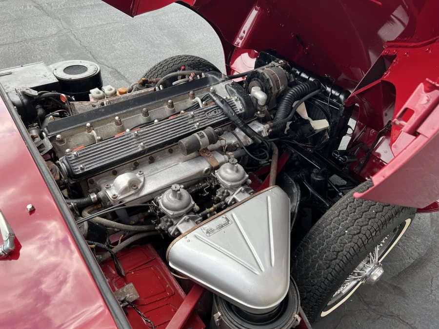 1969 Jaguar E-Type Series 2 - Image 7 of 12