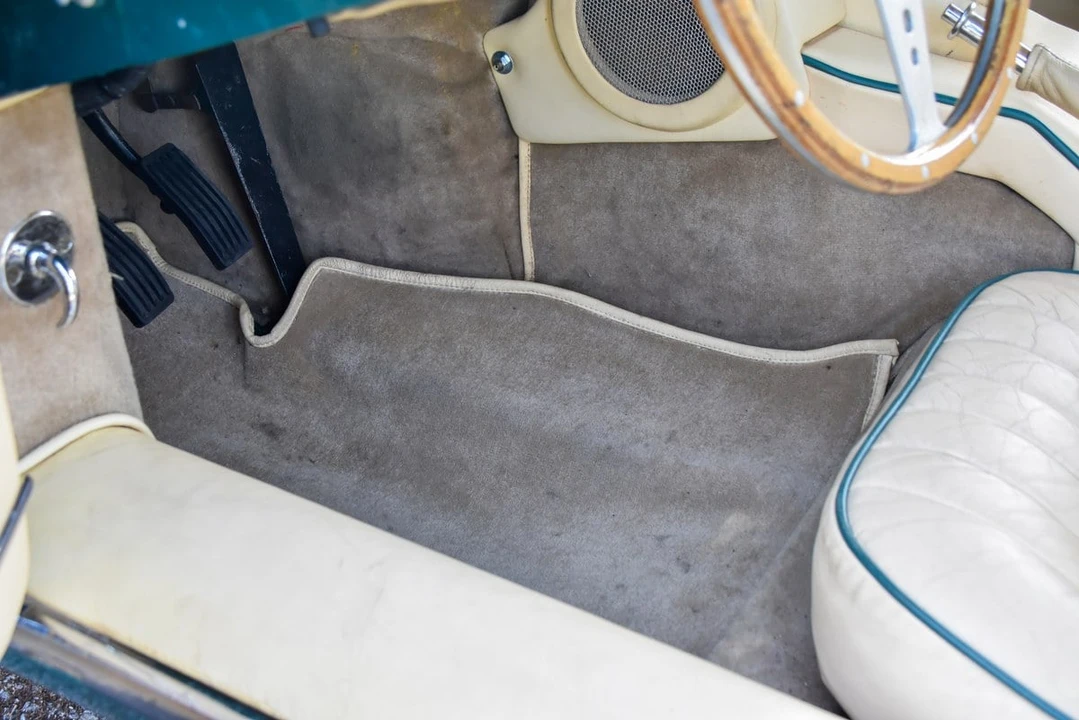 1969 Jaguar E-Type Series 2 - Image 17 of 30