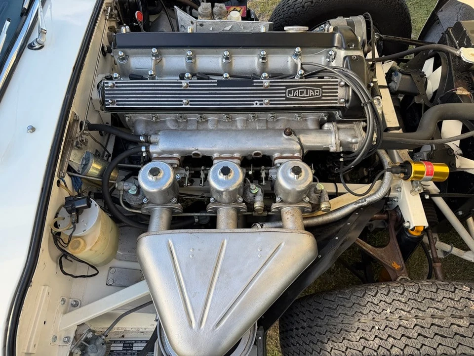 1969 Jaguar E-Type Series 2 - Image 16 of 30
