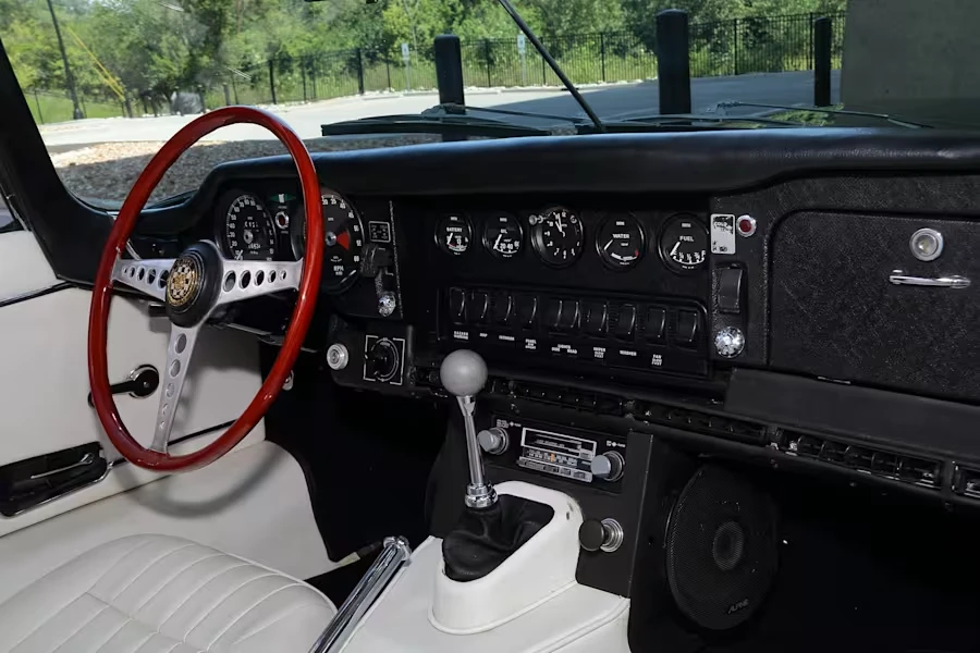 1969 Jaguar E-Type Series 2 - Image 14 of 20
