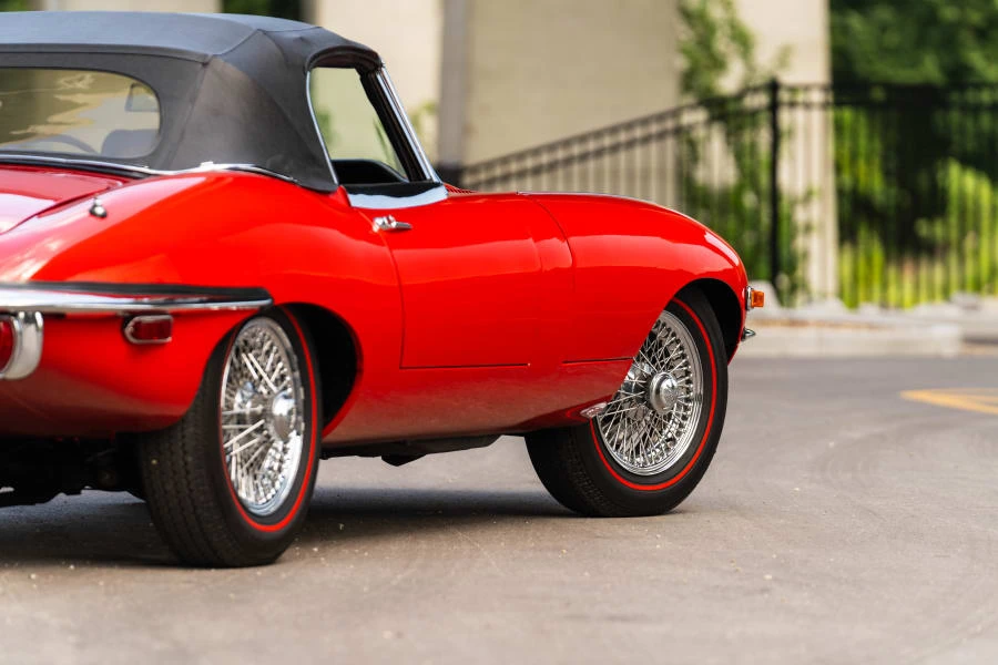 1969 Jaguar E-Type Series 2 - Image 18 of 31