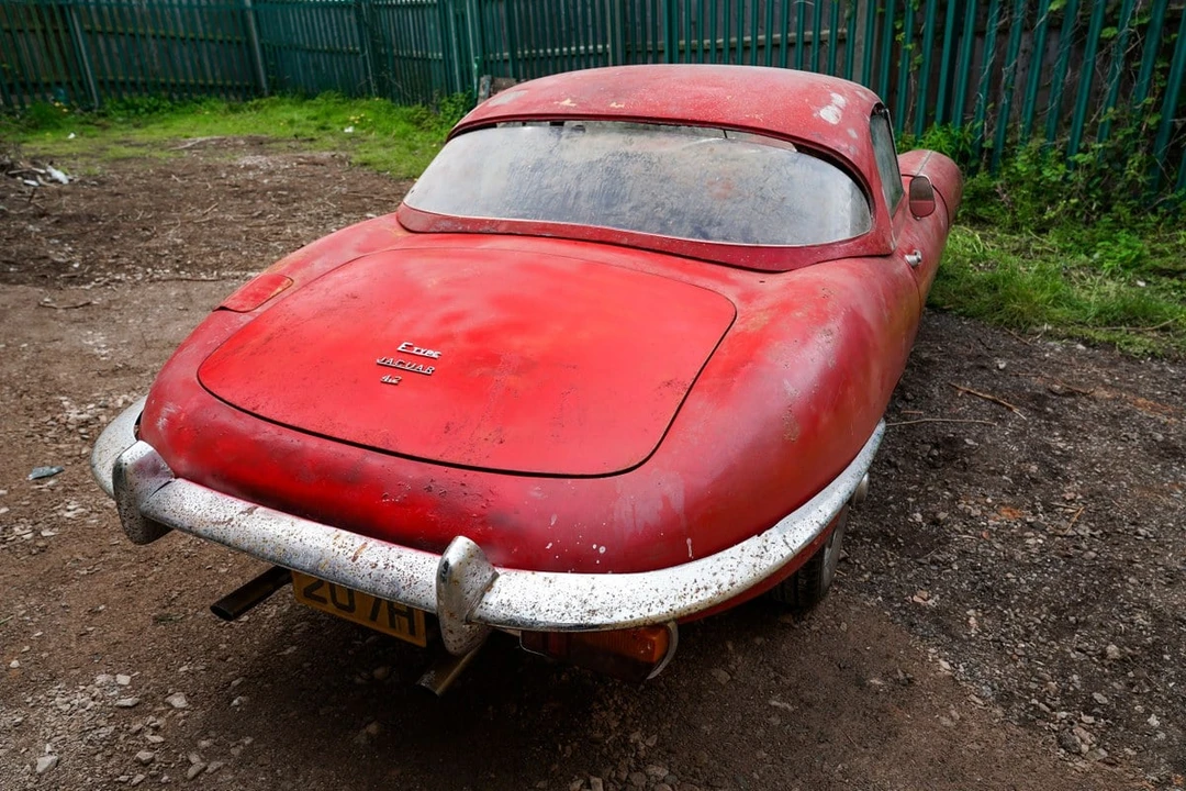 1969 Jaguar E-Type Series 2 - Image 16 of 30