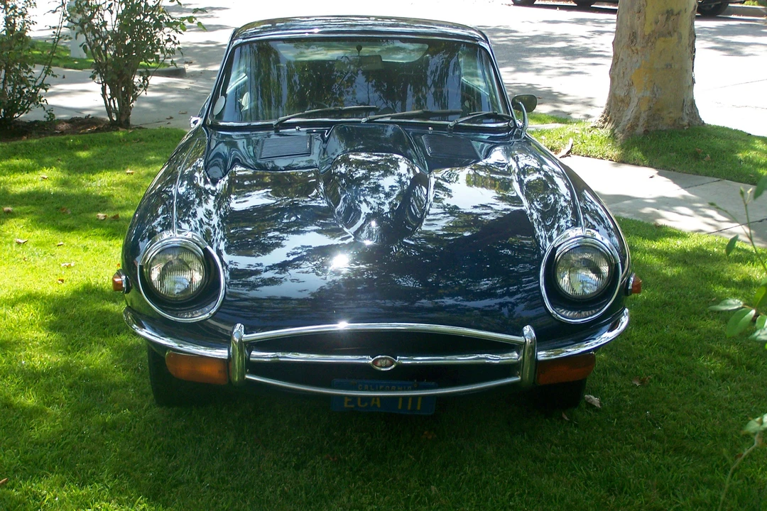 1969 Jaguar E-Type Series 2 - Image 2 of 3
