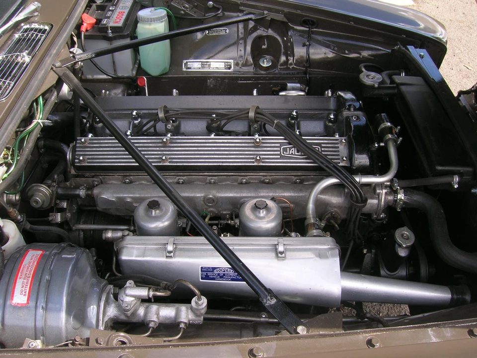 1969 Jaguar XJ Series 1 - Image 2 of 4