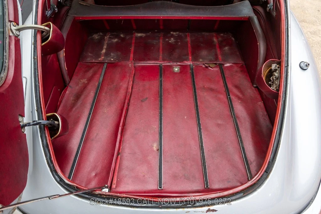 1969 Jaguar XK - Image 22 of 24