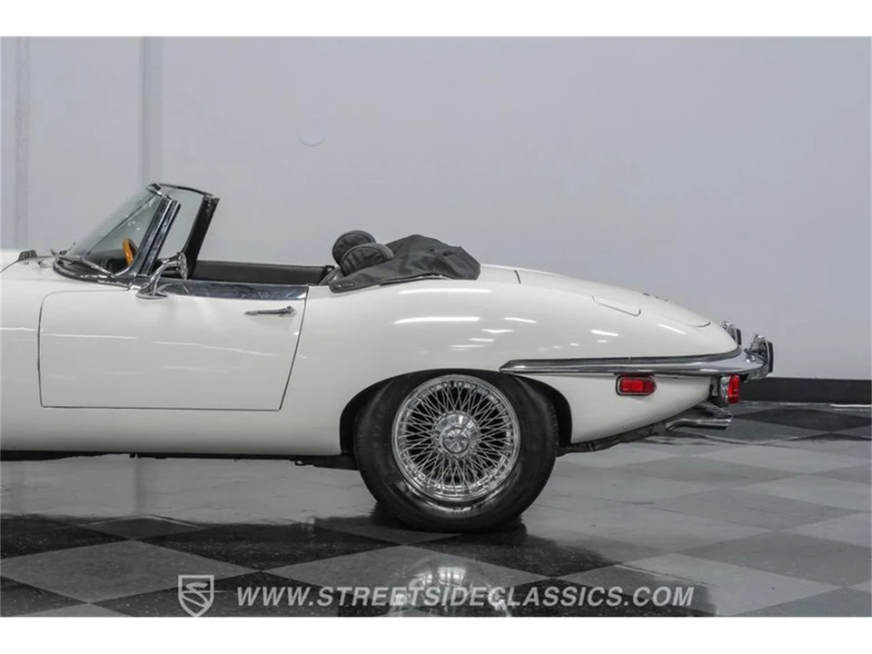 1969 Jaguar XK - Image 23 of 31