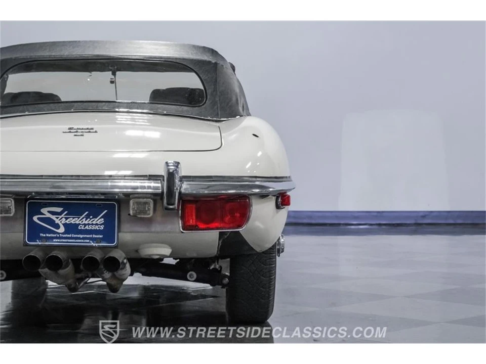 1969 Jaguar XK - Image 25 of 31