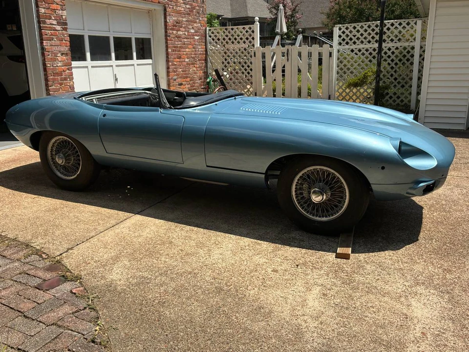 1969 Jaguar XK - Image 4 of 23