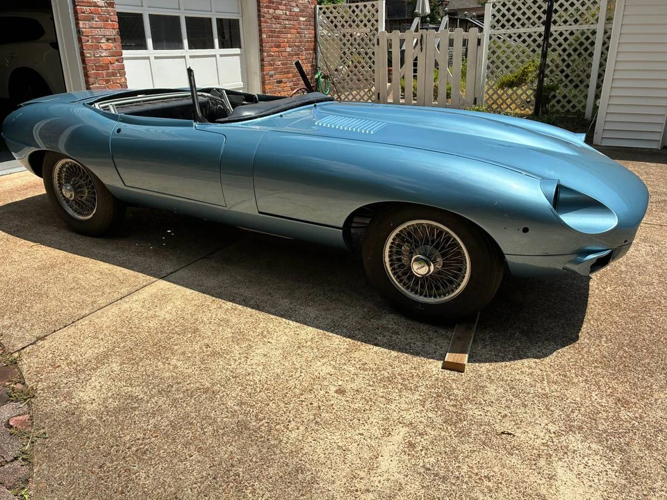 1969 Jaguar XK - Image 9 of 23