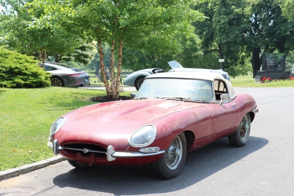 1969 Jaguar E-Type Series 2 - Image 2 of 8