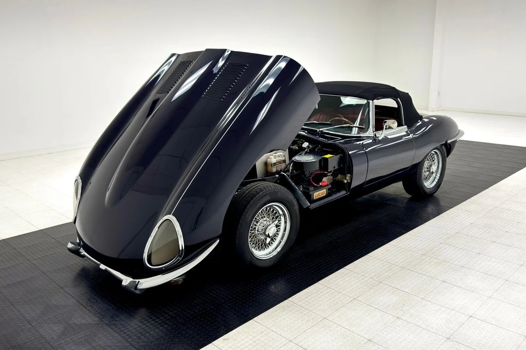 1969 Jaguar E-Type Series 2 - Image 2 of 12