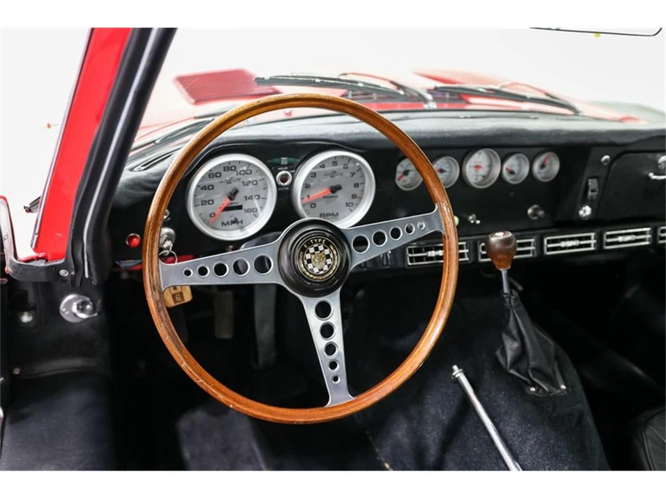 1969 Jaguar E-Type Series 2 - Image 10 of 24