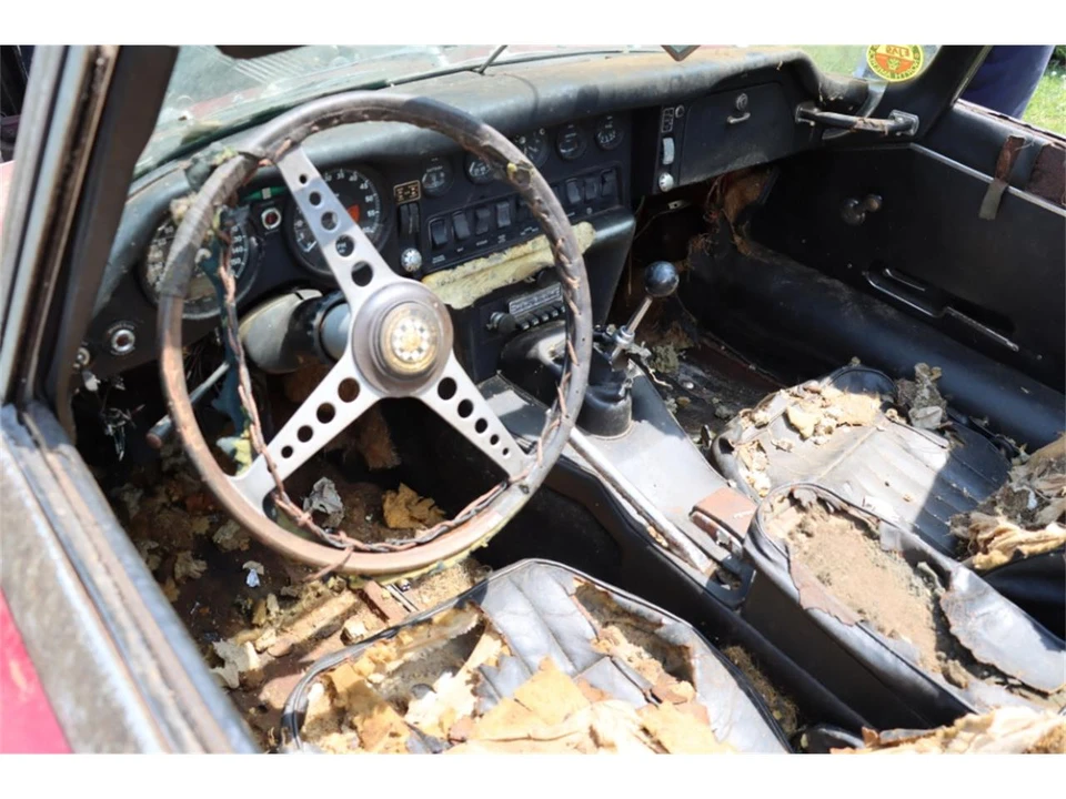 1969 Jaguar E-Type Series 2 - Image 7 of 8