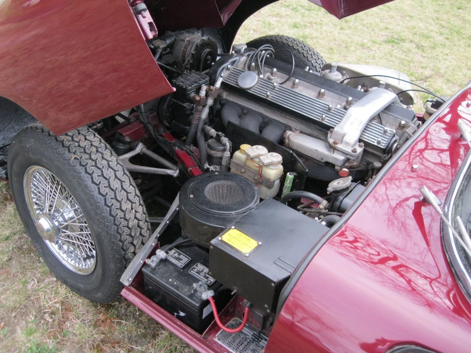1969 Jaguar E-Type Series 2 - Image 3 of 4