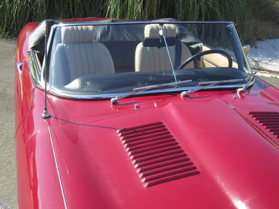 1969 Jaguar E-Type Series 2 - Image 6 of 9