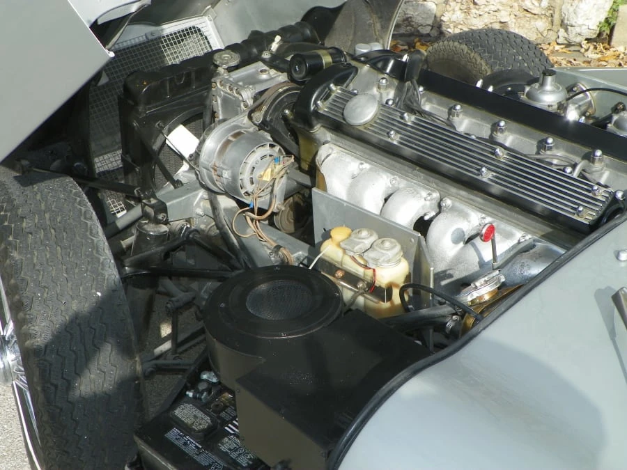 1969 Jaguar E-Type Series 2 - Image 8 of 12