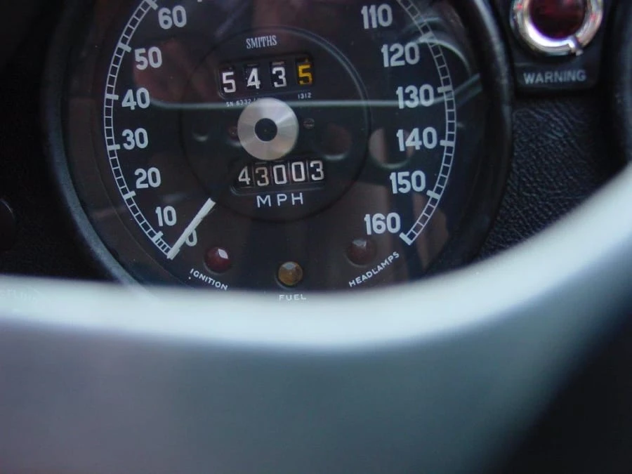 1969 Jaguar E-Type Series 2 - Image 5 of 10