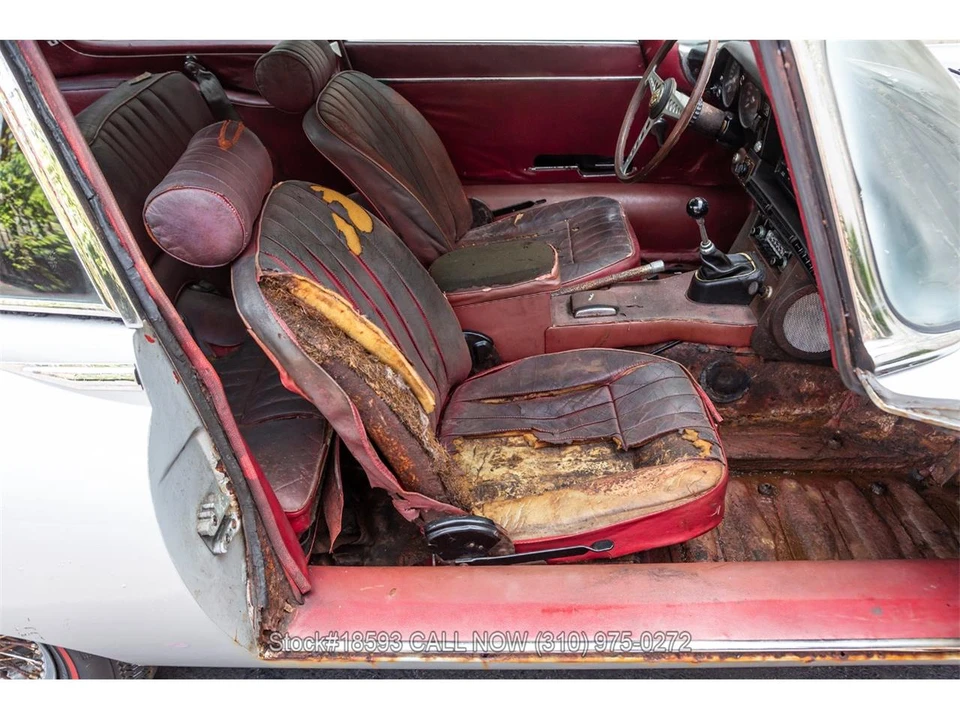 1969 Jaguar E-Type Series 2 - Image 19 of 31