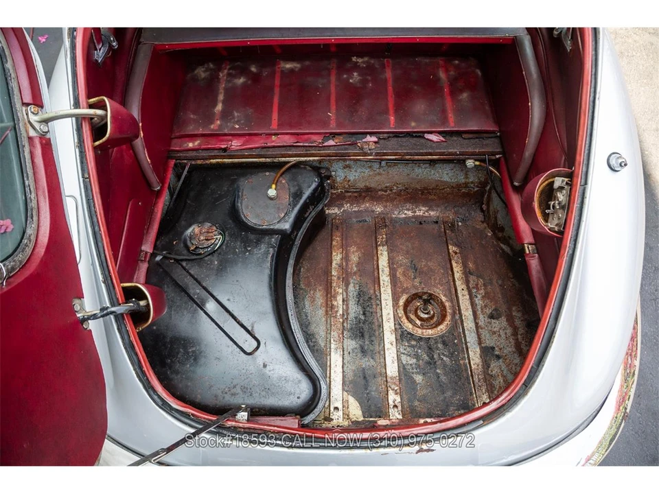 1969 Jaguar E-Type Series 2 - Image 24 of 31