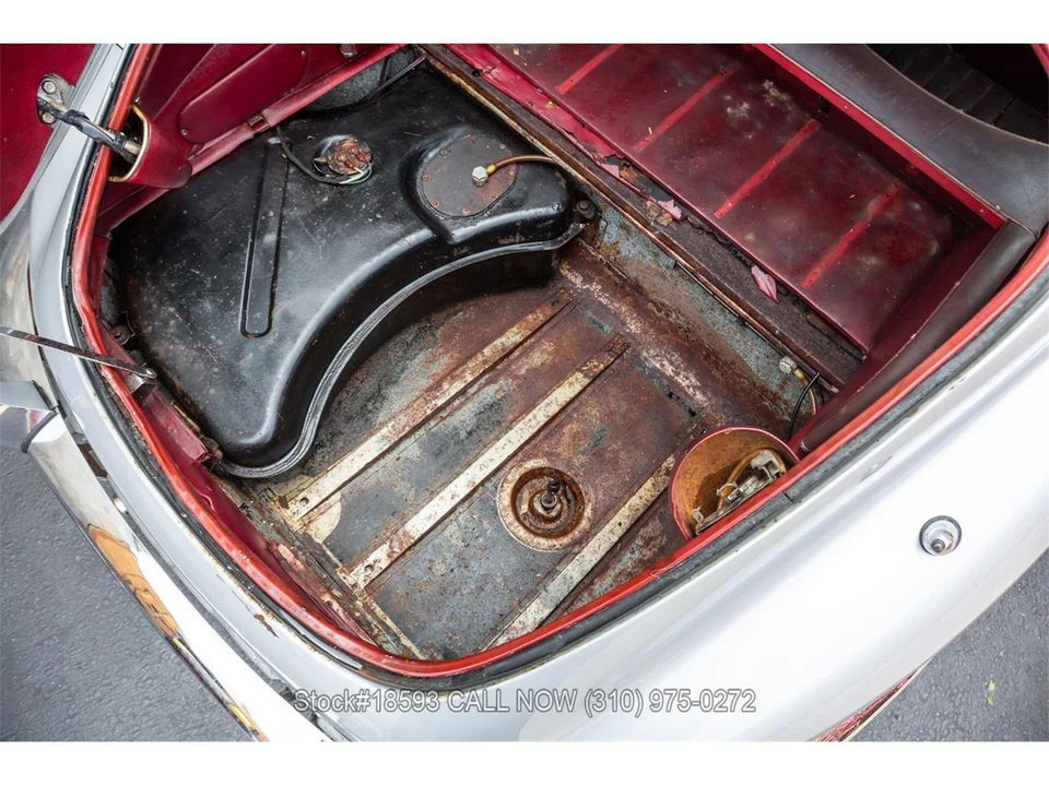 1969 Jaguar E-Type Series 2 - Image 25 of 31
