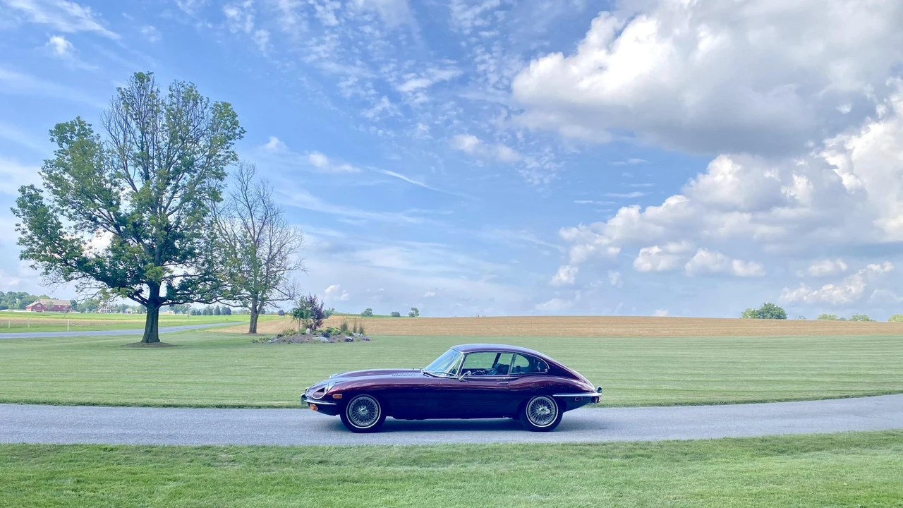 1969 Jaguar E-Type Series 2 2+2 - Image 10 of 31