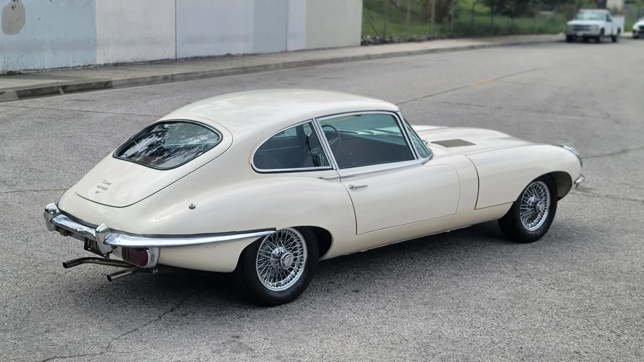 1969 Jaguar E-Type Series 2 2+2 - Image 8 of 31