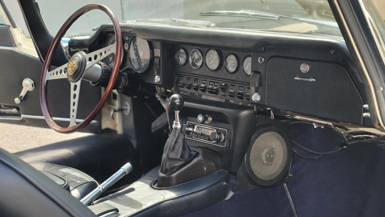 1969 Jaguar E-Type Series 2 2+2 - Image 30 of 31