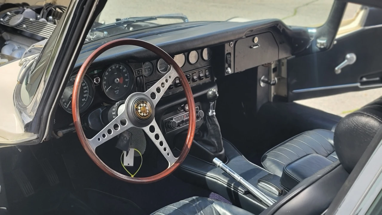 1969 Jaguar E-Type Series 2 2+2 - Image 28 of 31