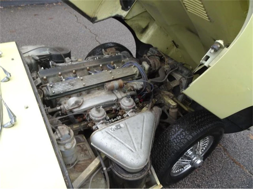 1969 Jaguar E-Type Series 2 - Image 9 of 23