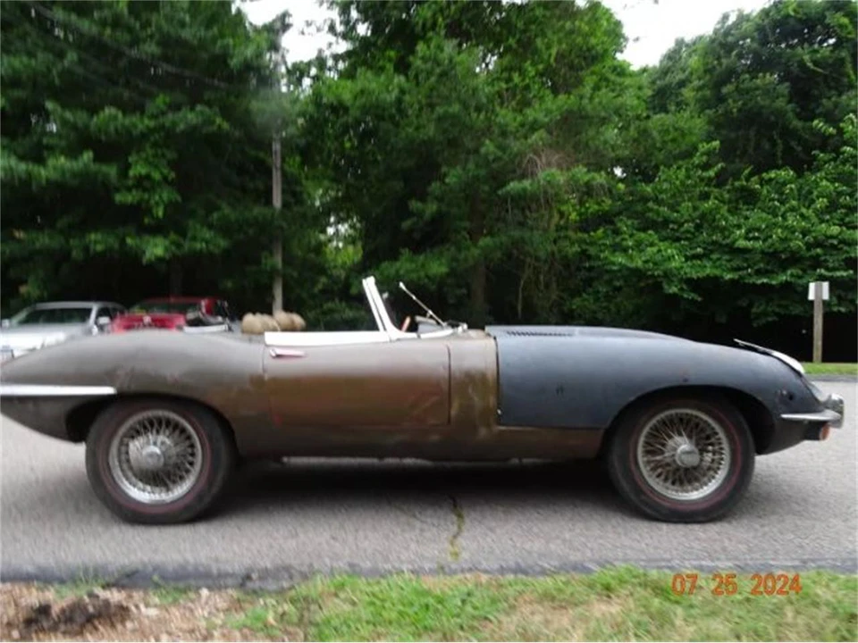 1969 Jaguar E-Type Series 2 - Image 8 of 10