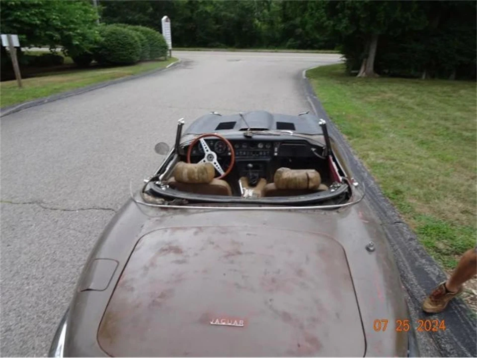 1969 Jaguar E-Type Series 2 - Image 5 of 10