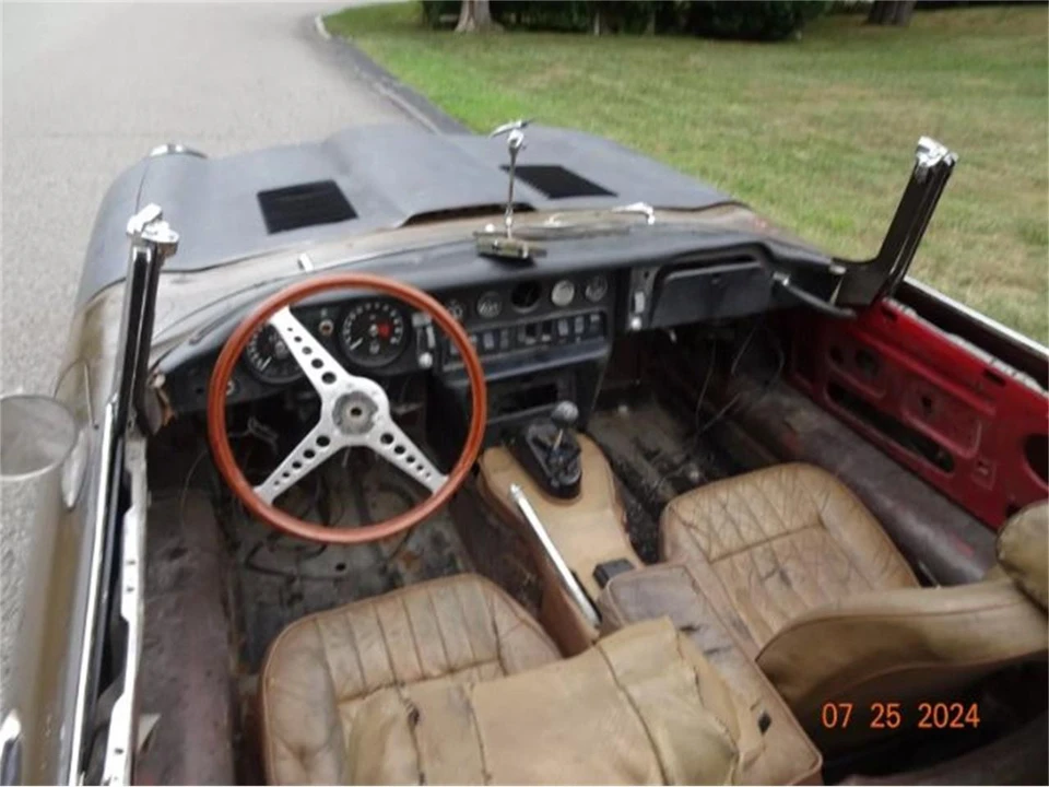 1969 Jaguar E-Type Series 2 - Image 4 of 10