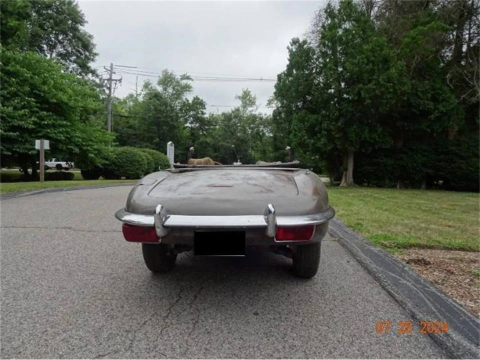 1969 Jaguar E-Type Series 2 - Image 6 of 10