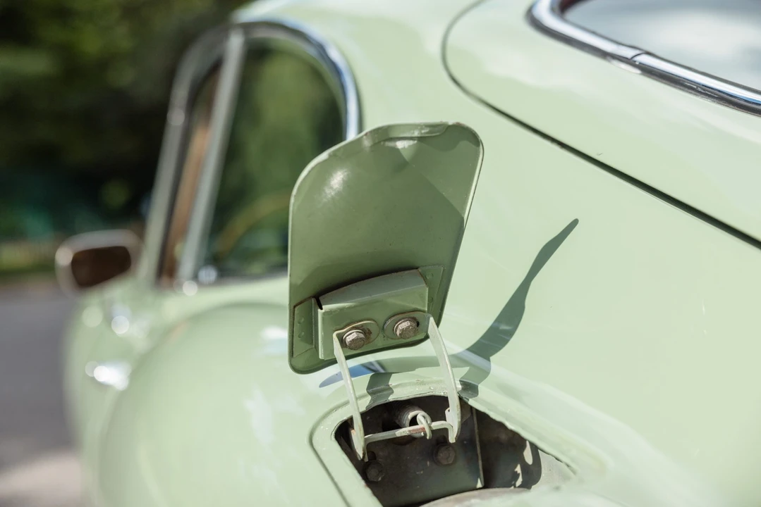 1969 Jaguar E-Type Series 2 - Image 10 of 31