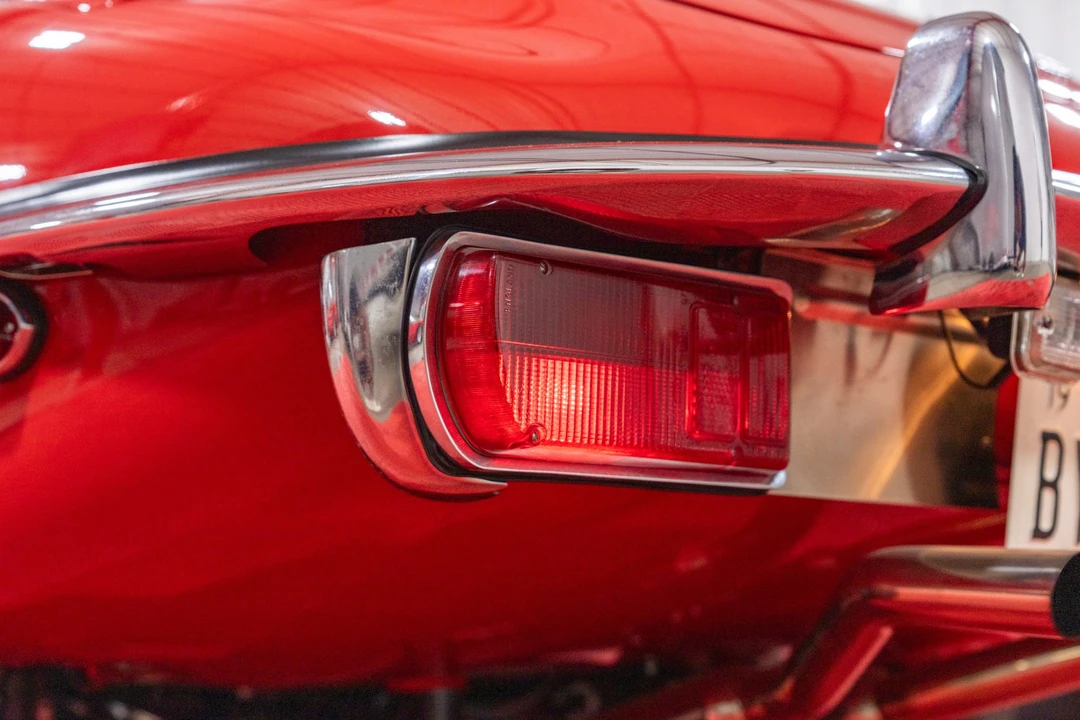 1969 Jaguar E-Type Series 2 - Image 16 of 31