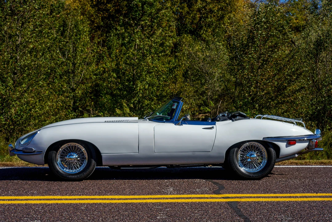 1969 Jaguar E-Type Series 2 - Image 2 of 31