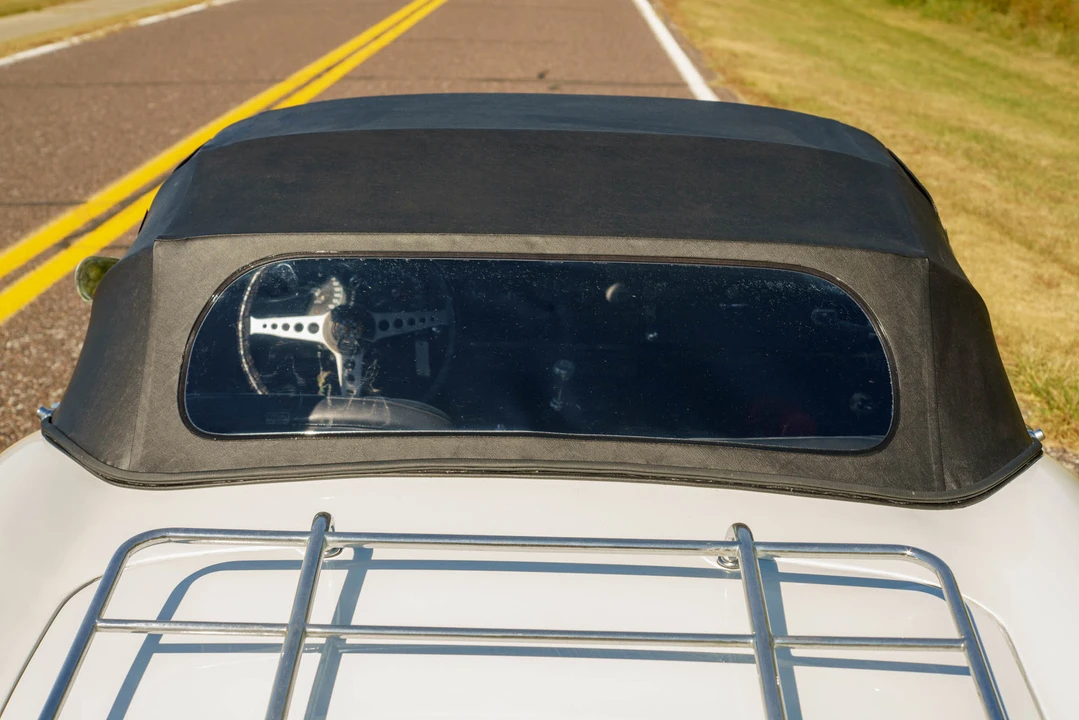 1969 Jaguar E-Type Series 2 - Image 25 of 31