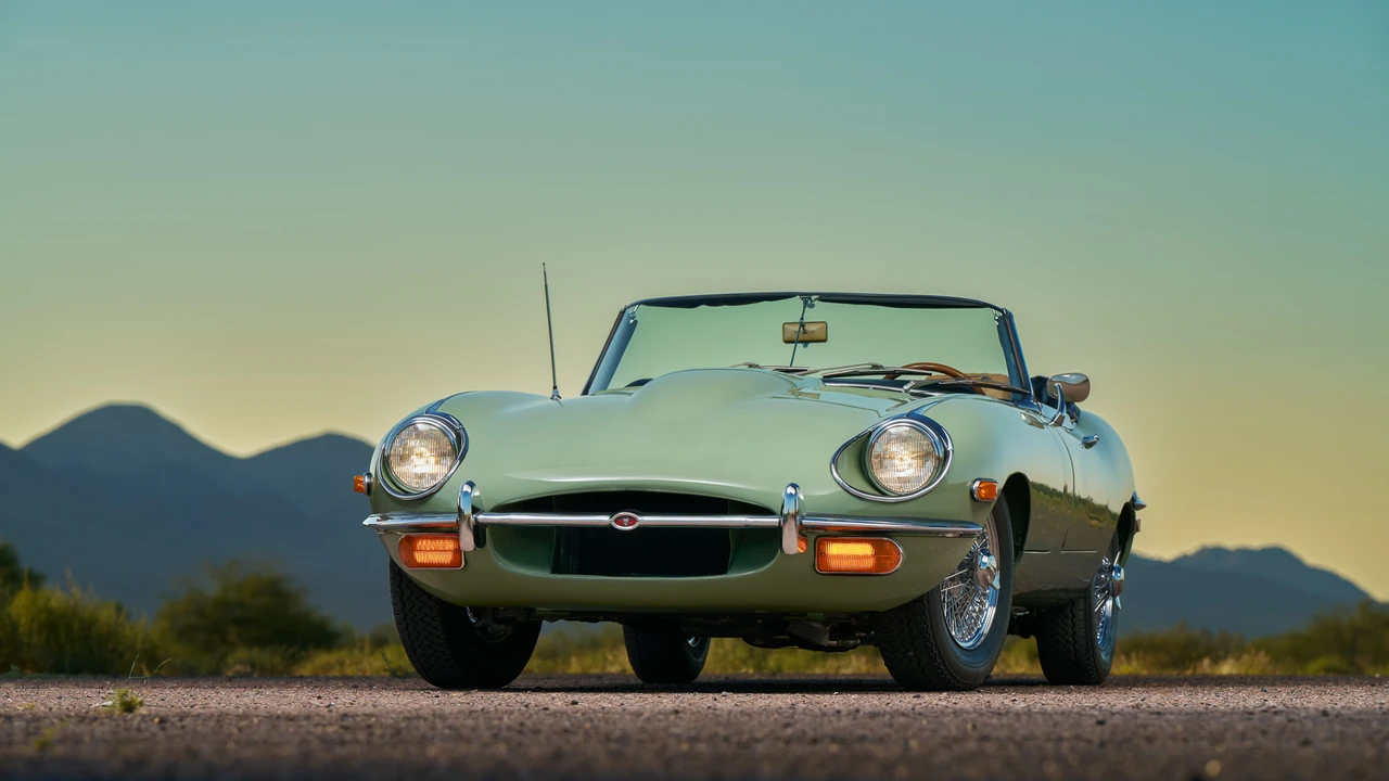 1969 Jaguar E-Type Series 2 - Image 2 of 31