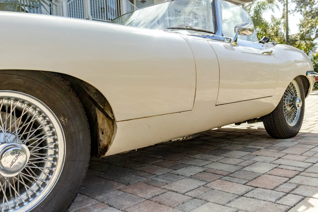 1969 Jaguar E-Type Series 2 - Image 22 of 31