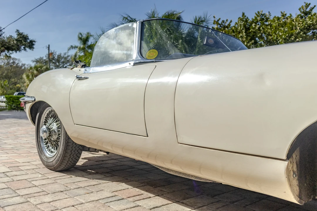 1969 Jaguar E-Type Series 2 - Image 30 of 31
