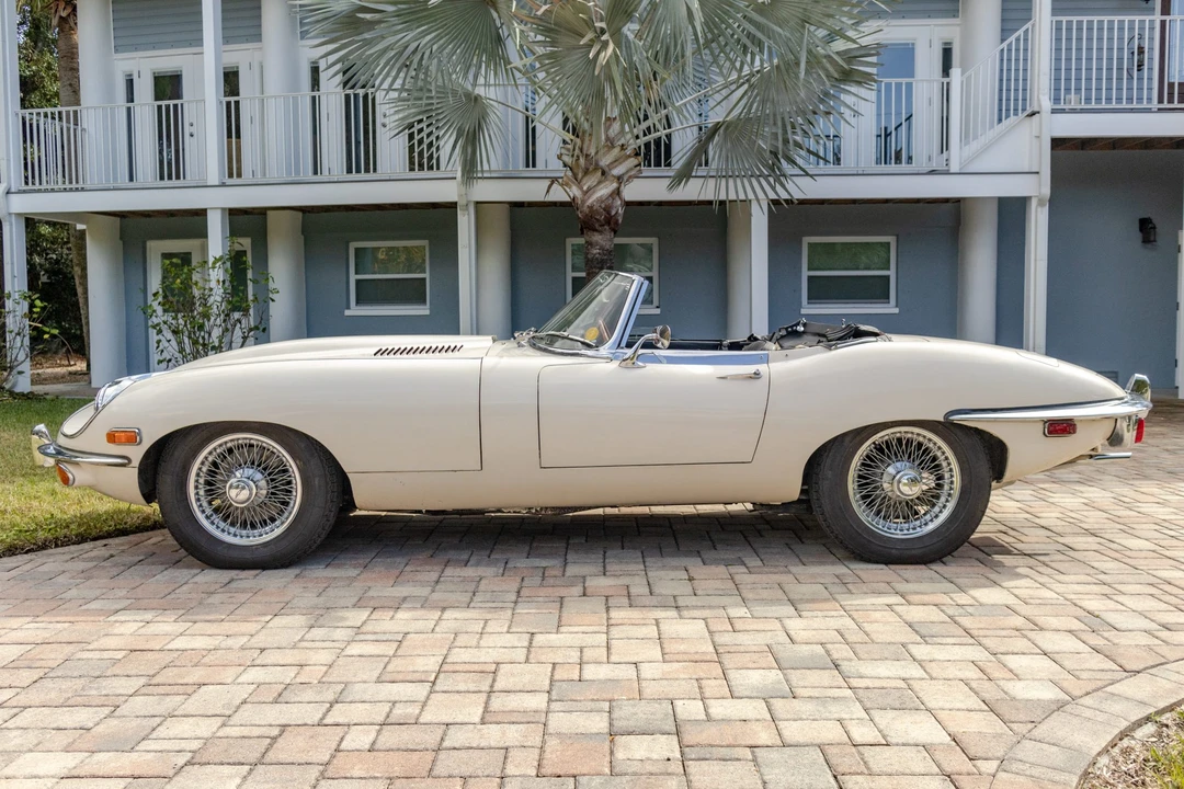 1969 Jaguar E-Type Series 2 - Image 2 of 31