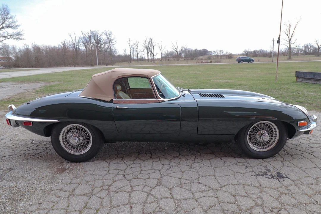 1969 Jaguar E-Type Series 2 - Image 24 of 31