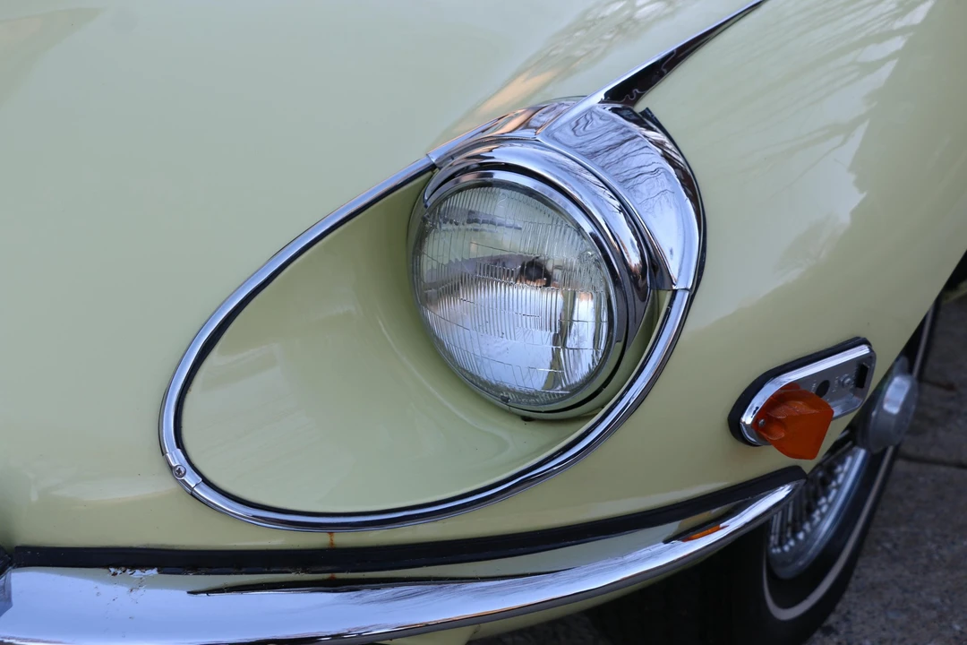 1969 Jaguar E-Type Series 2 - Image 18 of 31