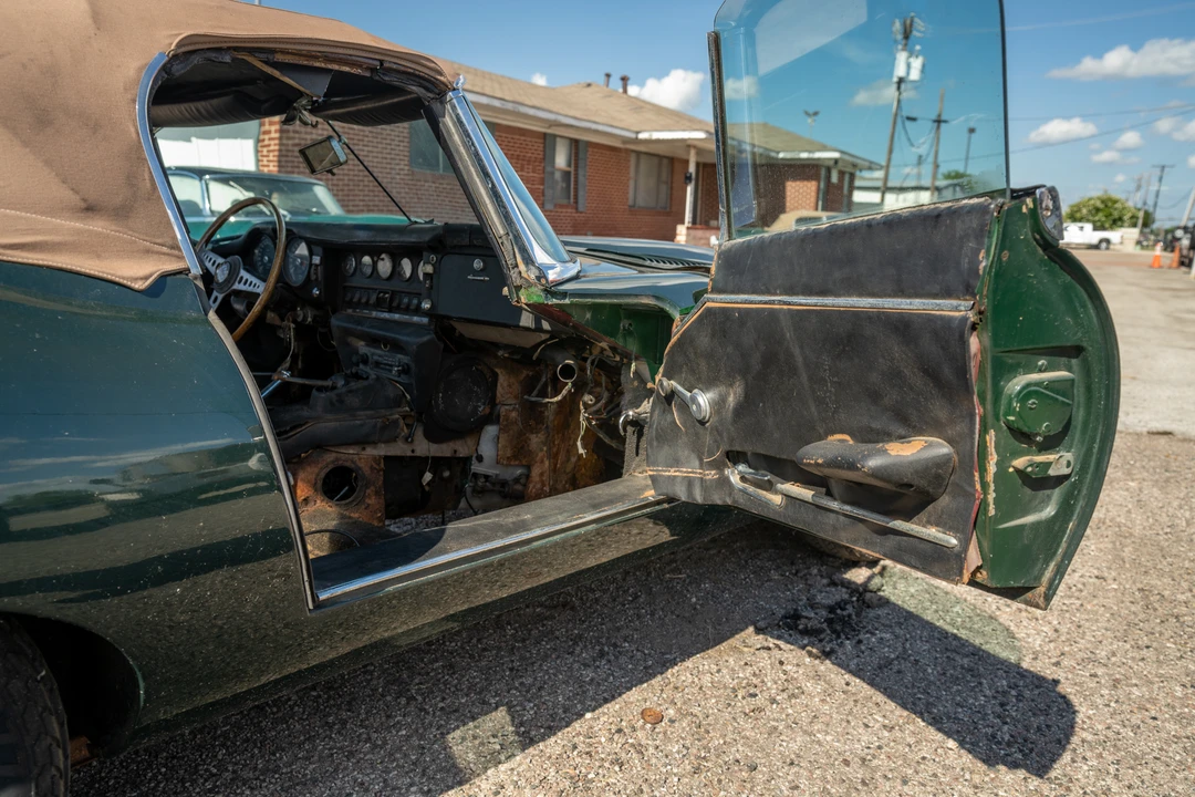 1969 Jaguar E-Type Series 2 - Image 23 of 31